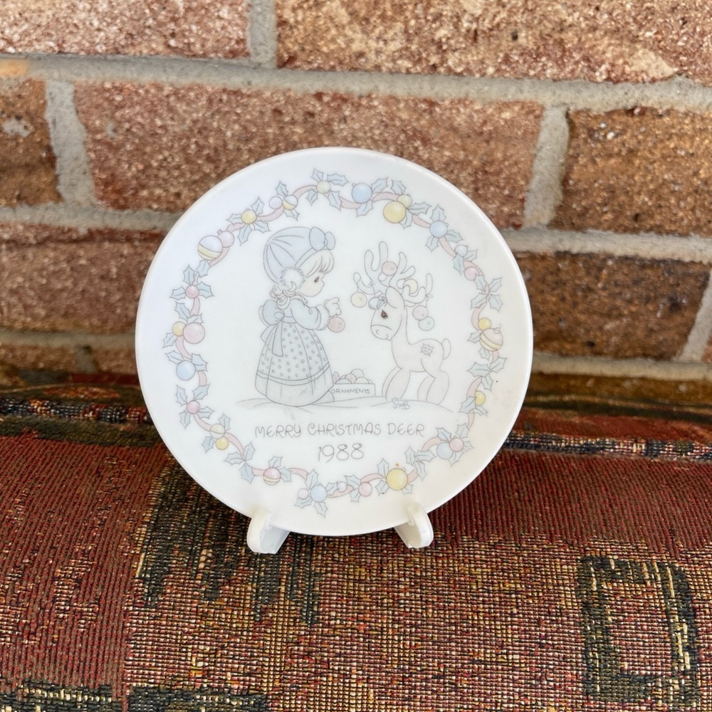 Merry Christmas Deer 1988 Decorative Plate